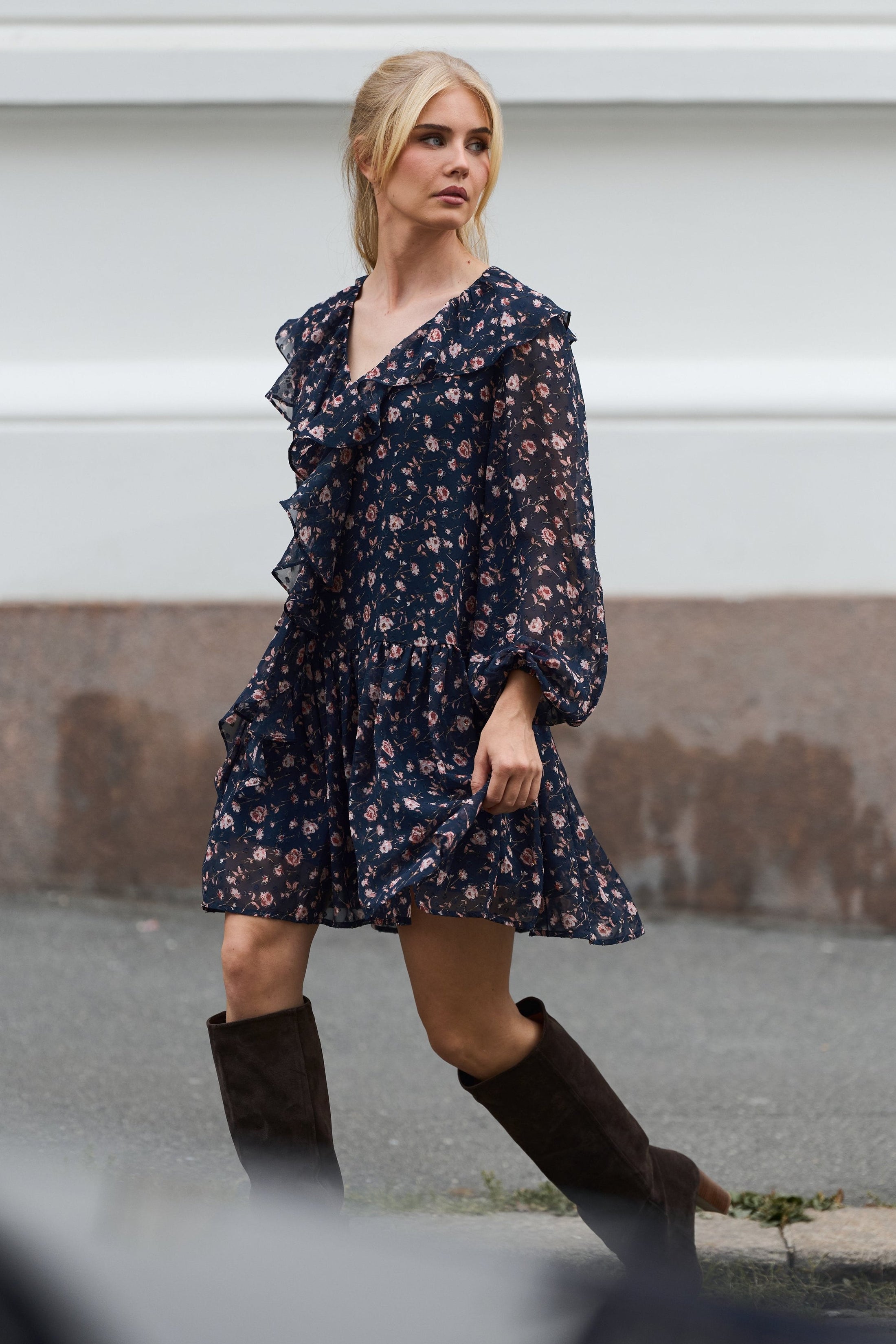 Hellvi Floral Mini Dress - Navy Flower