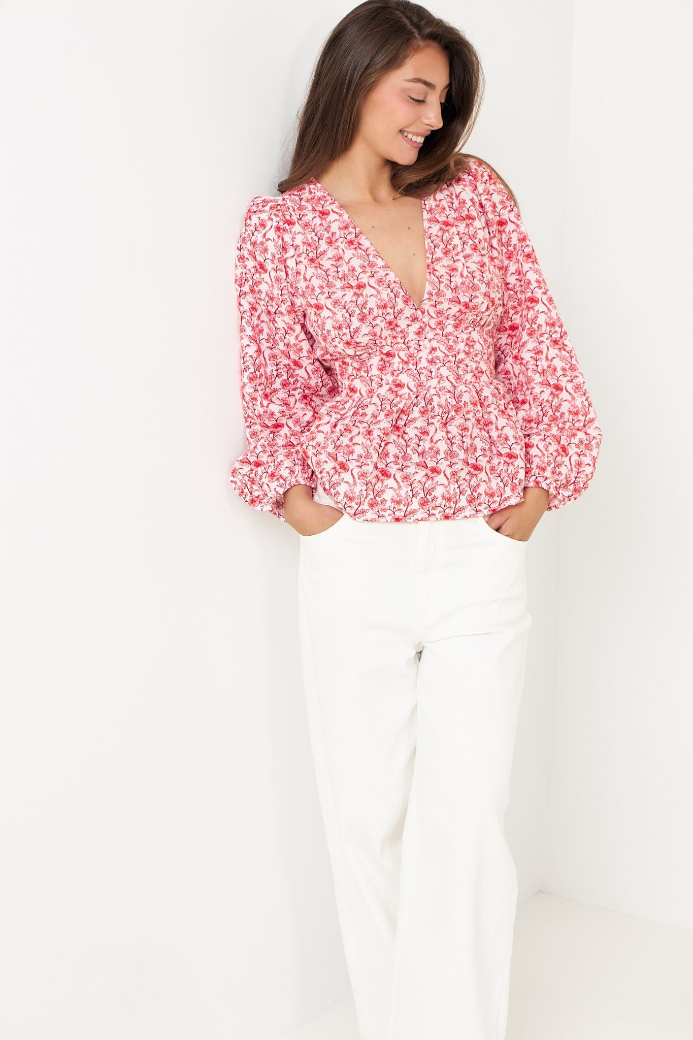Rosine Linen Top - White/Red