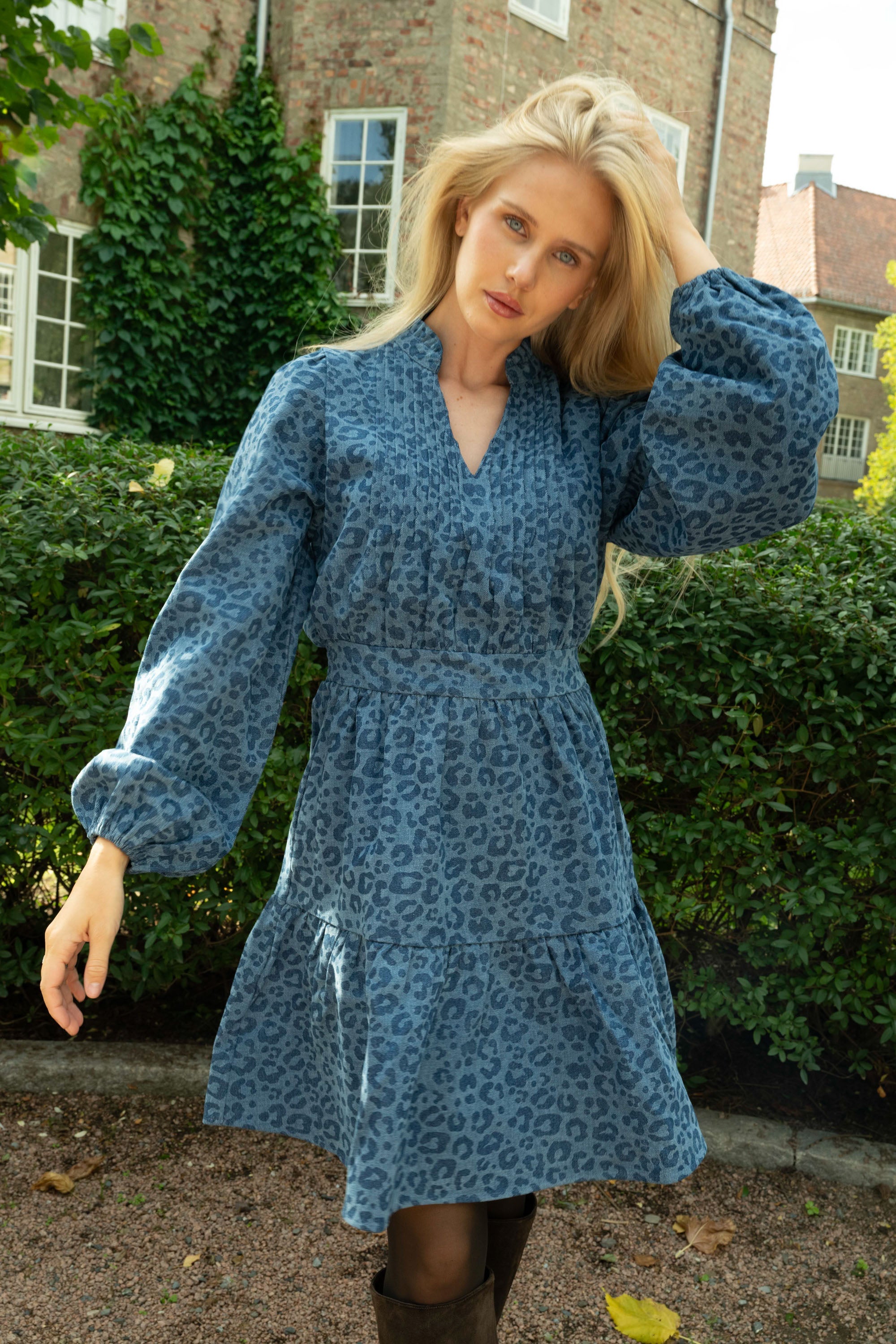 Evina Denim Leo Dress - Blue Leopard