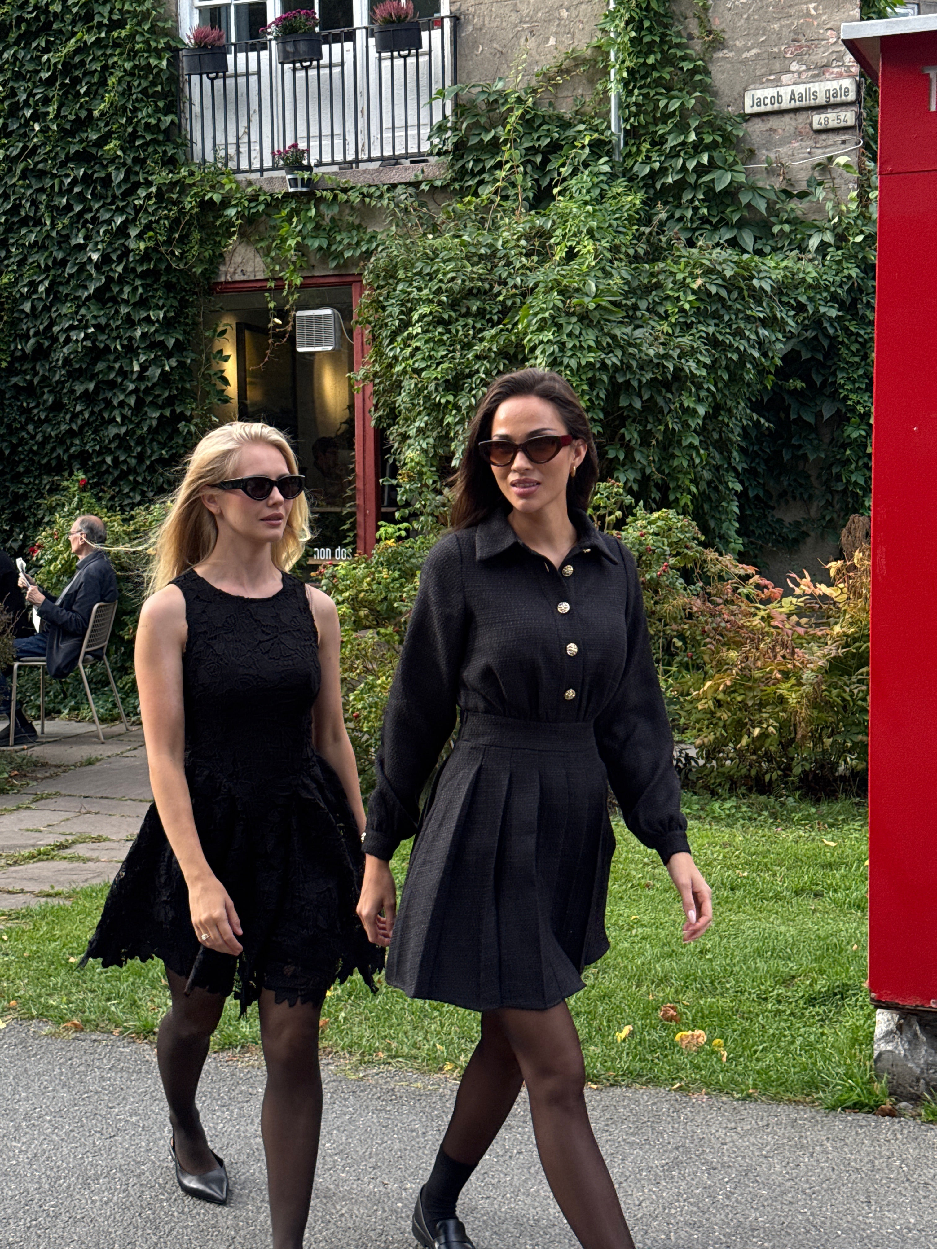 Vinda Boucle Dress - Black