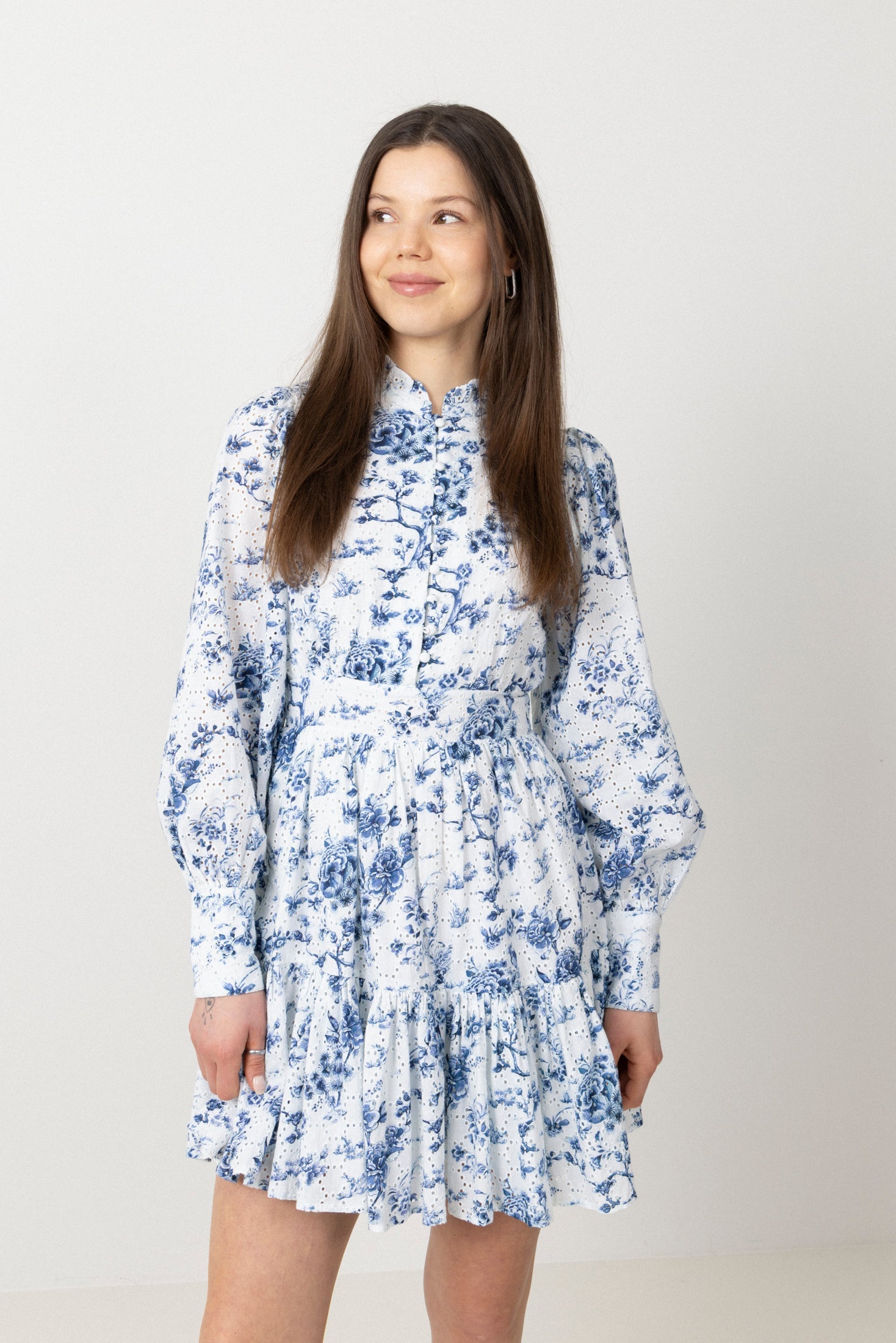 Liv Porcelain B Anglaise Dress - Off White/Blue
