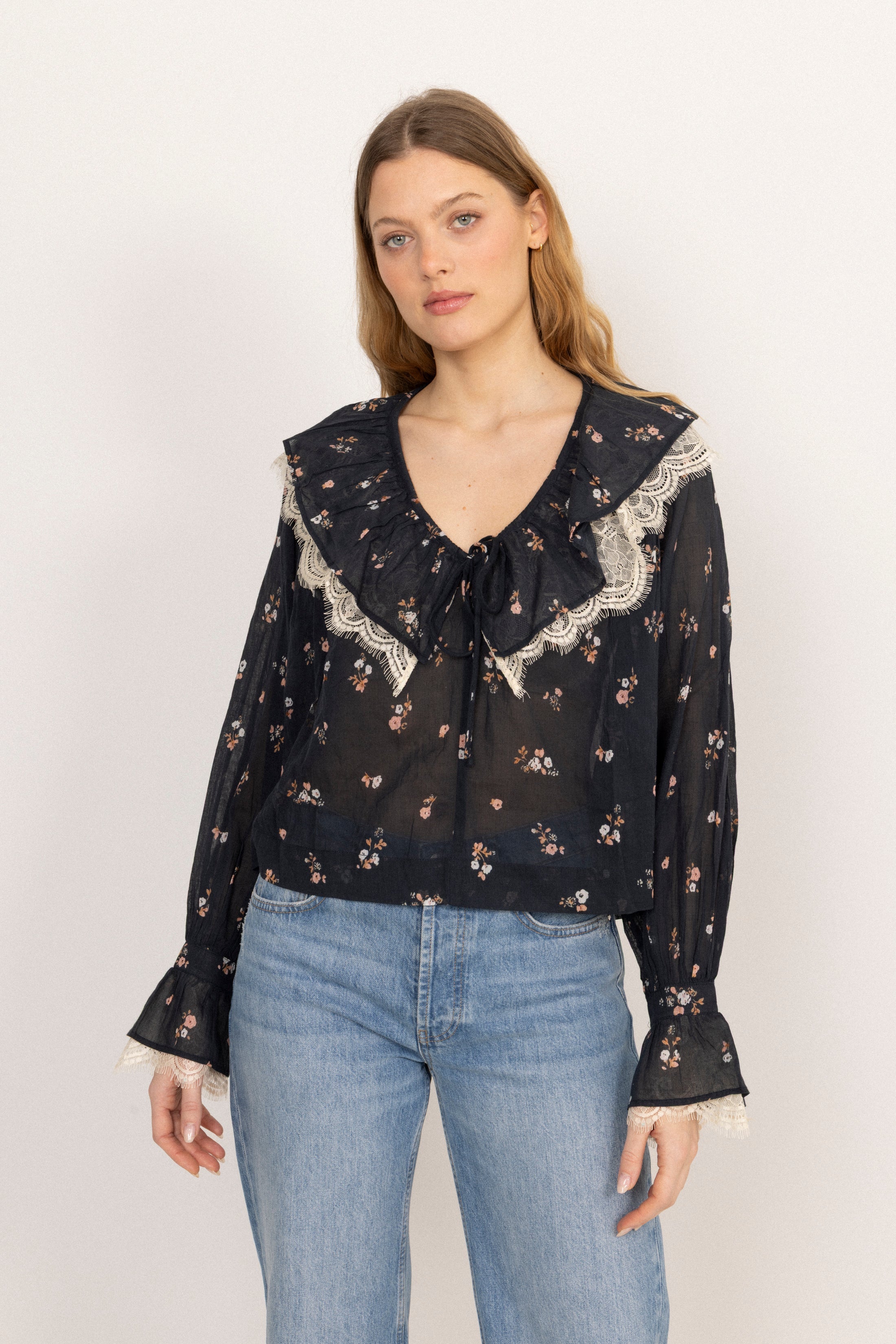 Siri Boho Blouse - Flower Navy