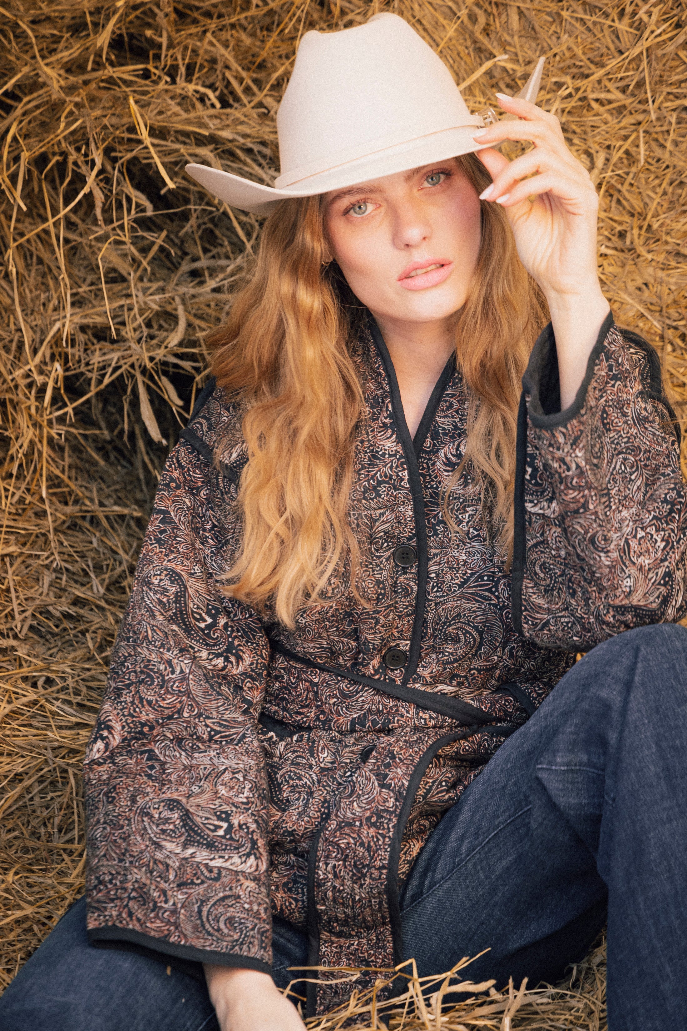 Una Quilted B Jacket - Black Paisley