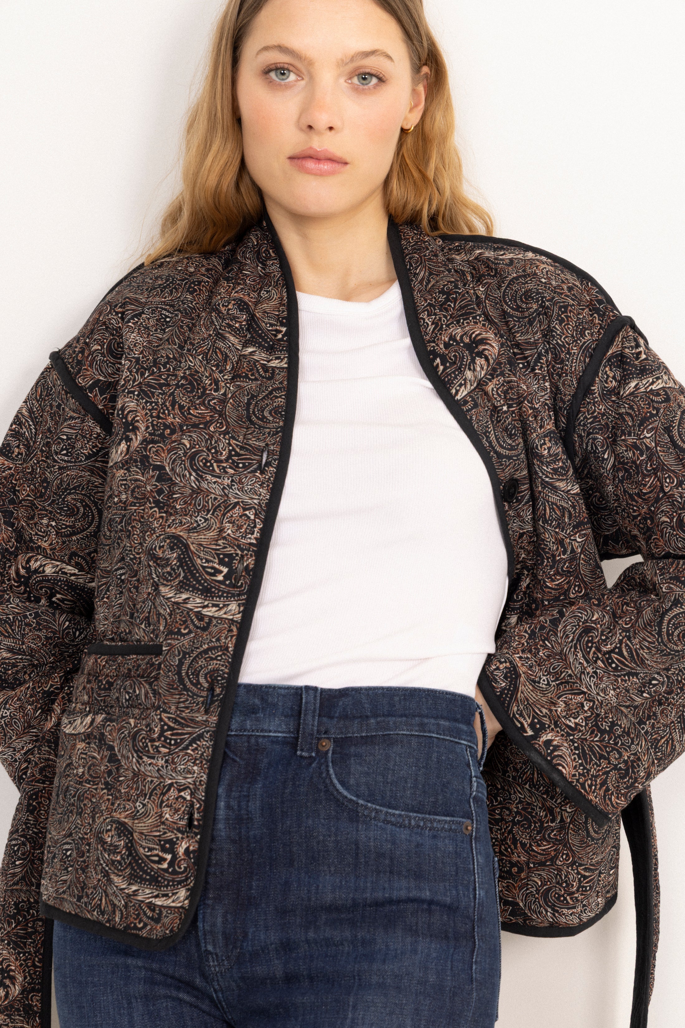 Una Quilted B Jacket - Black Paisley