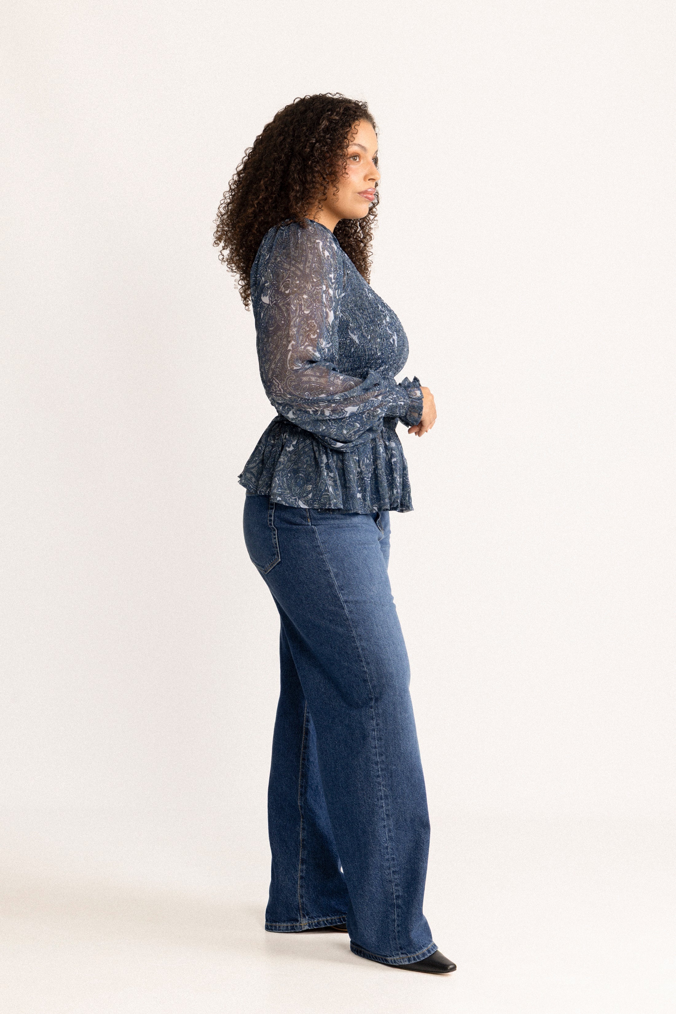 Rira Smock Chiffon Blouse - Blue Paisley