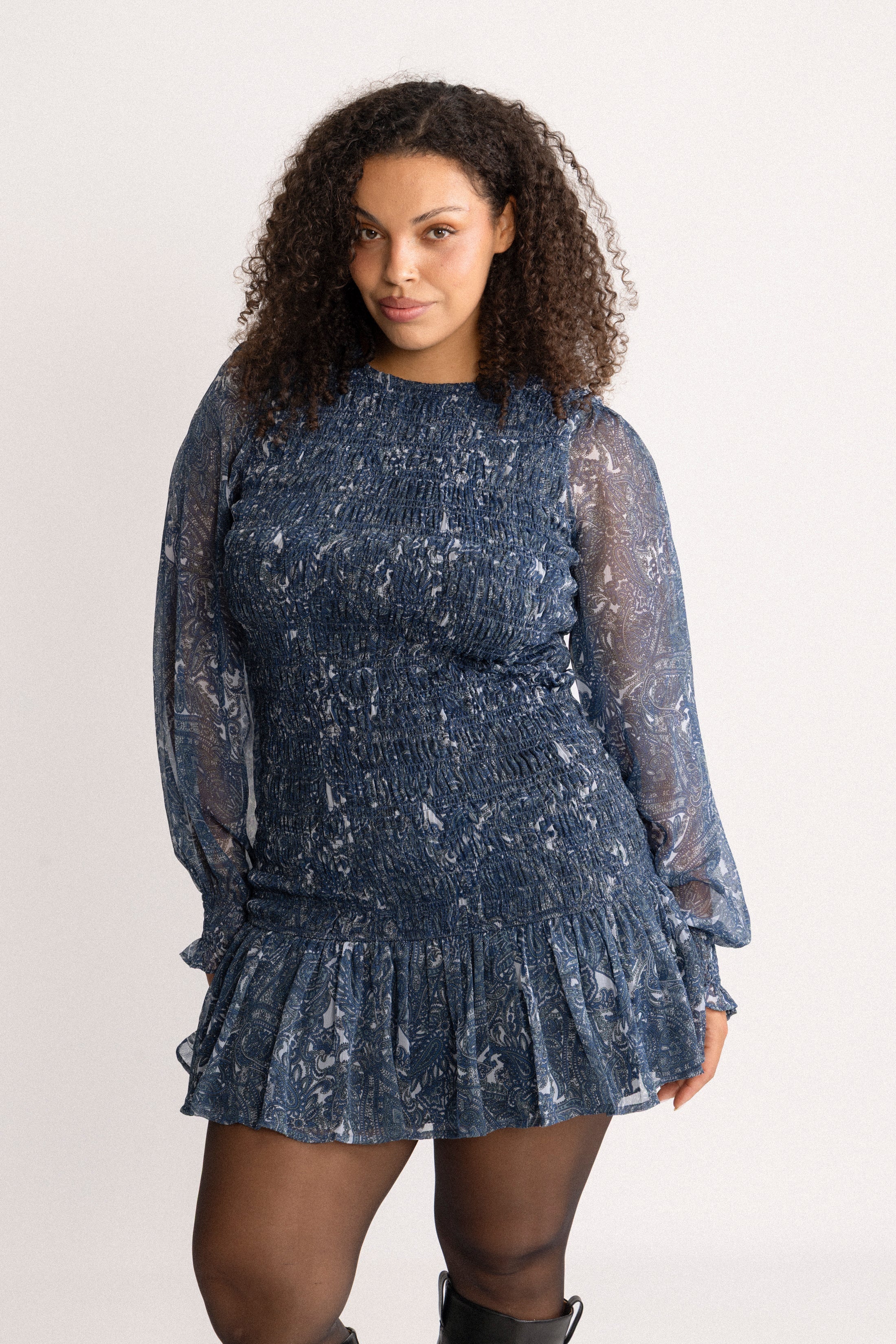Rira Smock Chiffon Dress - Blue Paisley