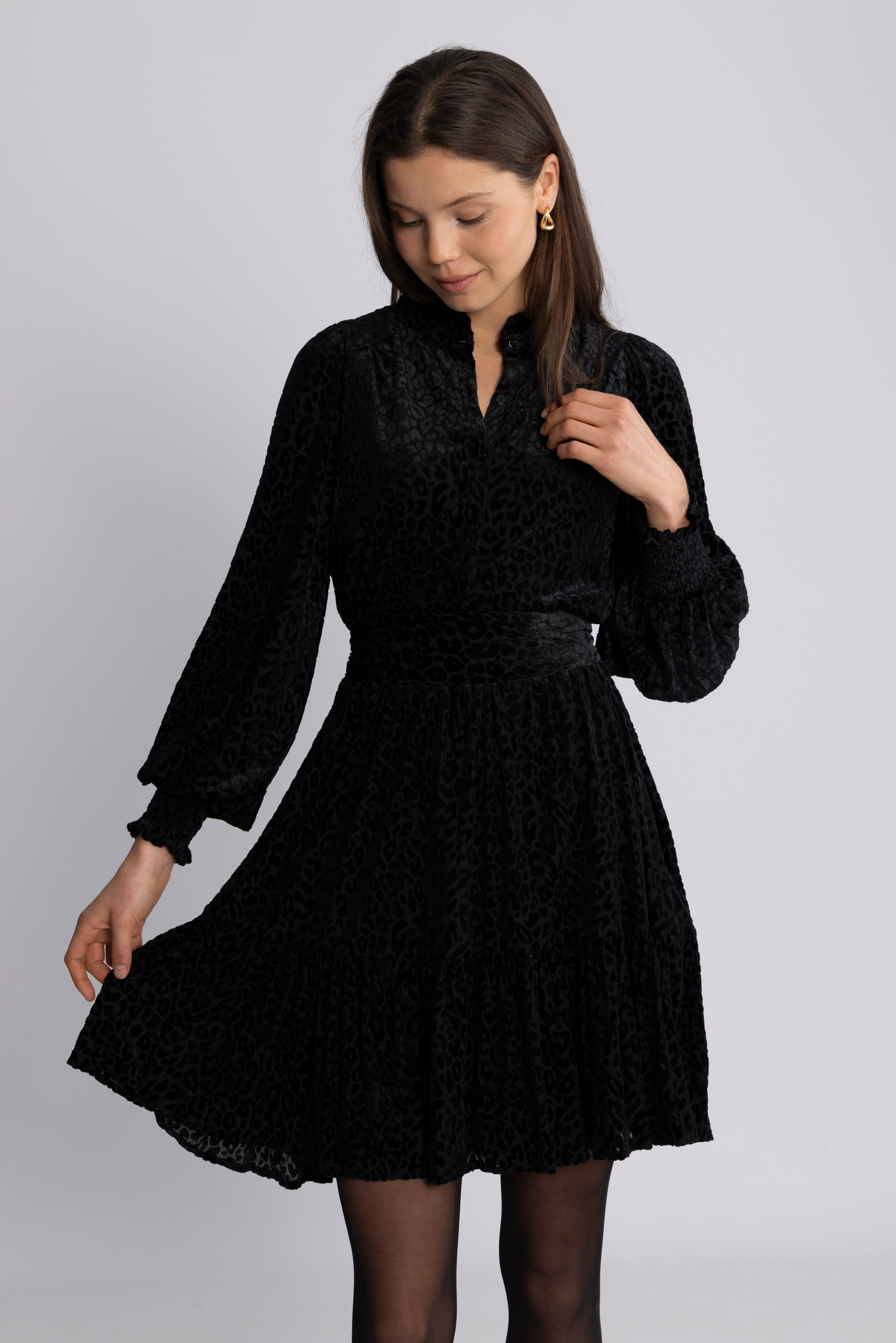 Saga Wide Velvet Leo Dress - Black Leopard