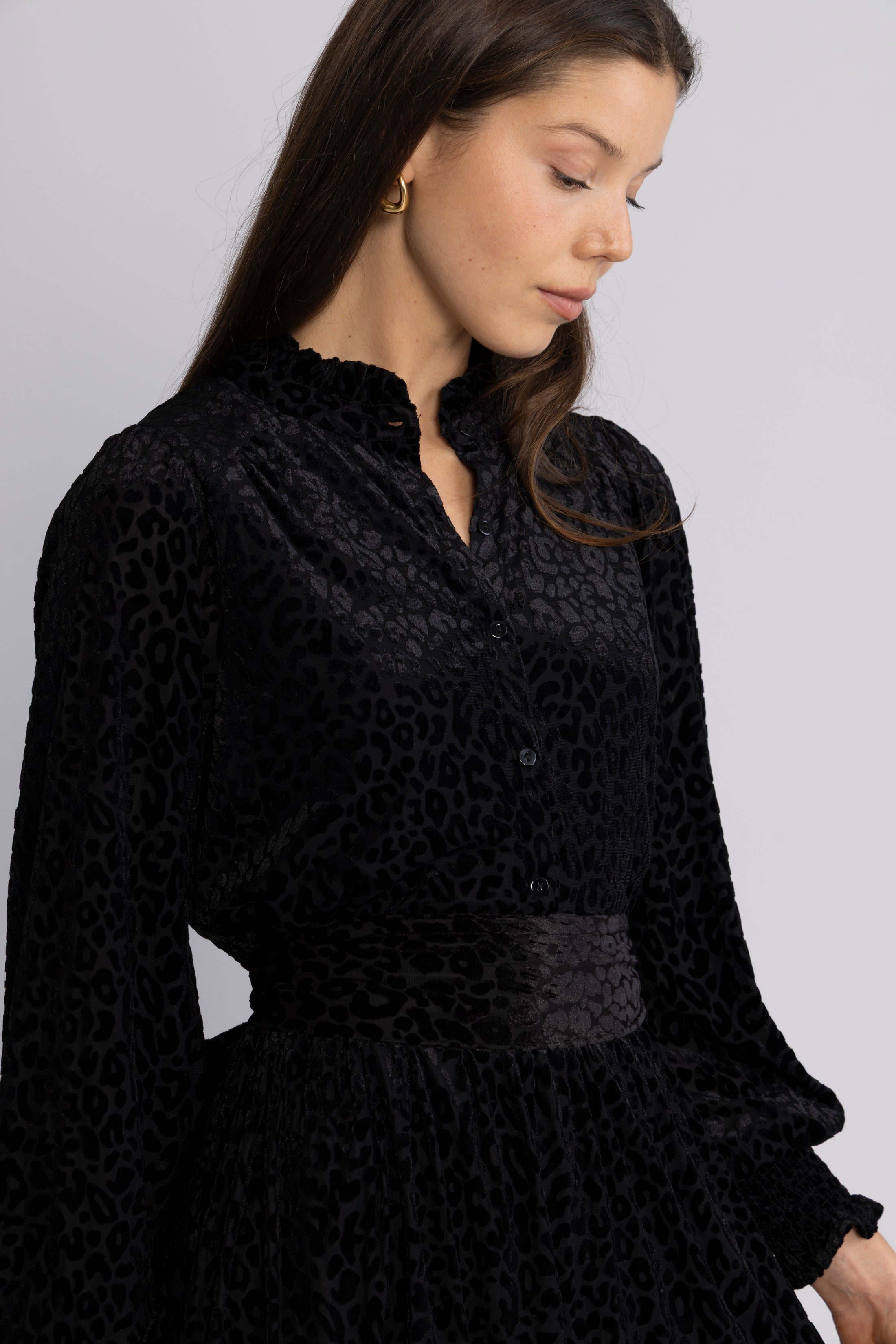 Saga Wide Velvet Leo Dress - Black Leopard
