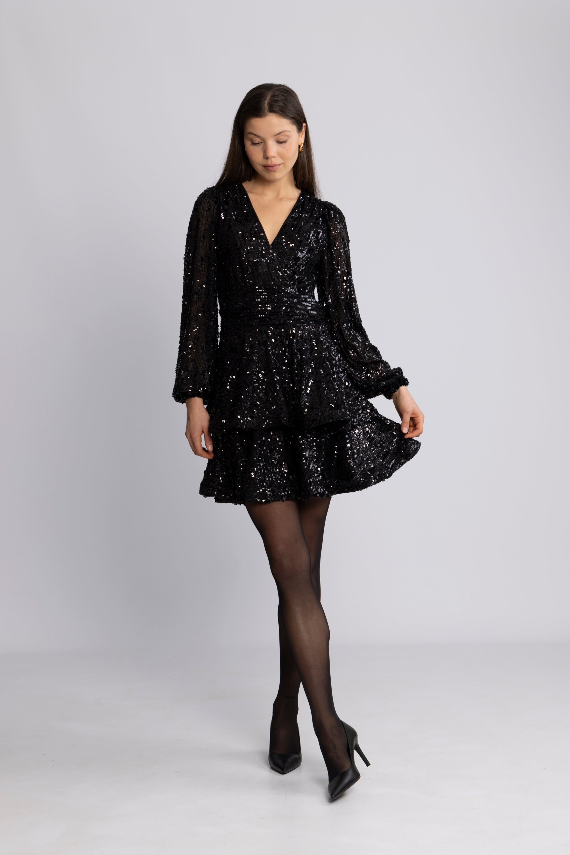 Jade Wave Sequins Solid Dress - Black