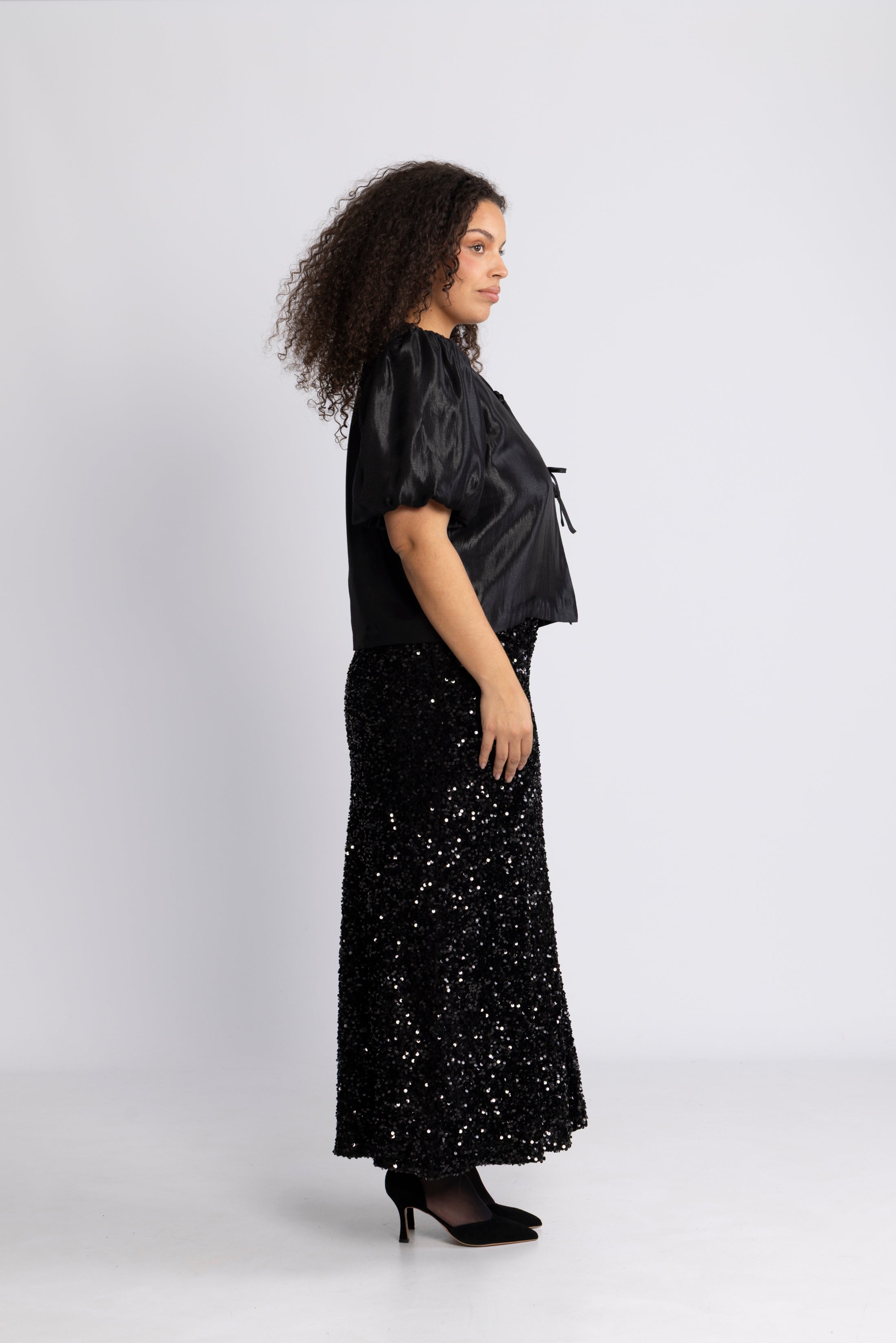 Alva Maxi Sequin Skirt - Black