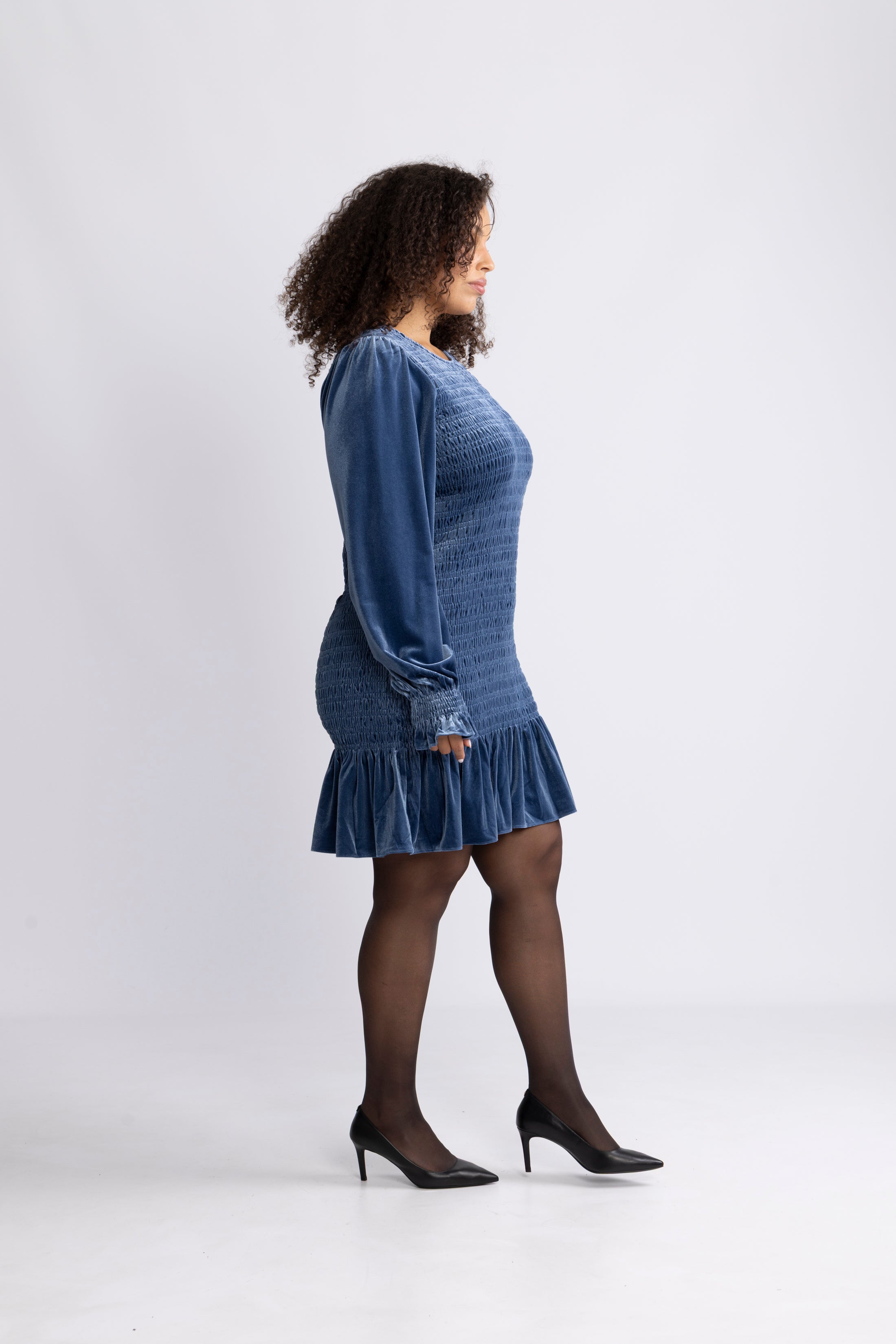 Rira Smock Velour Dress - Blue