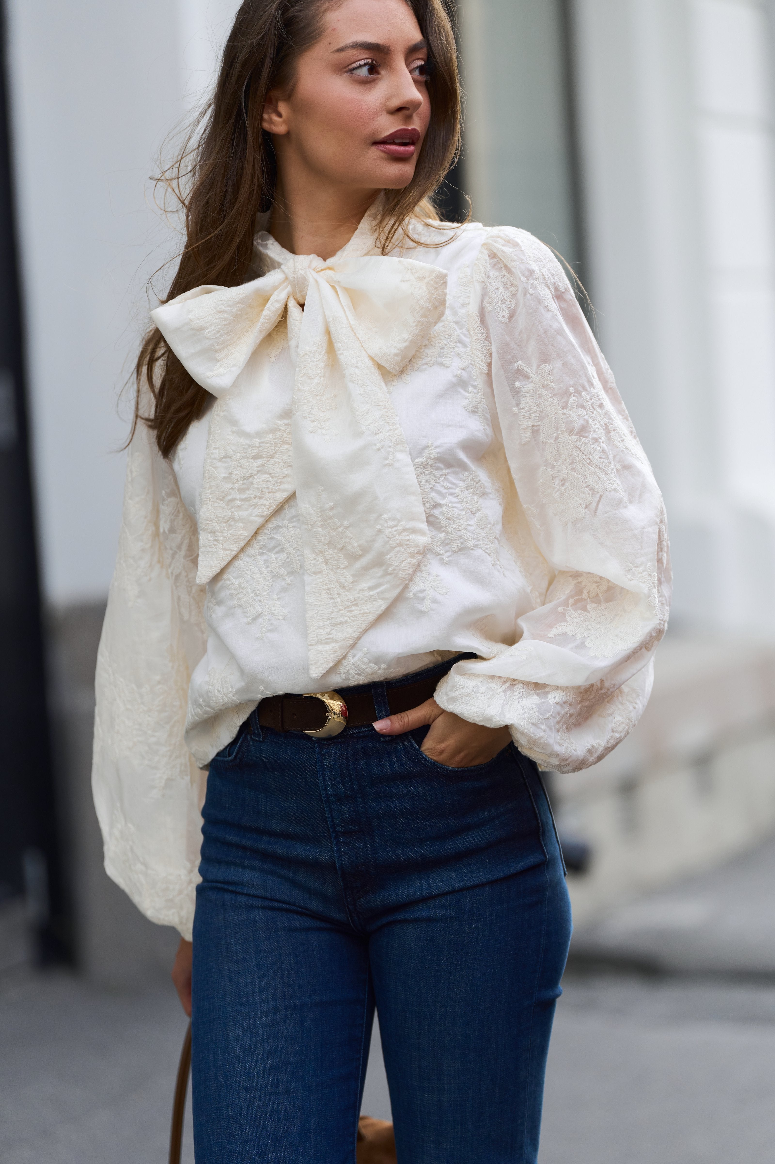 Jofrid Lace Bow Blouse - Creme