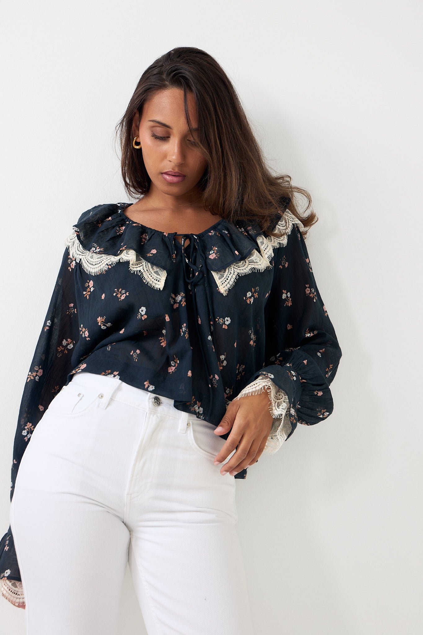 Siri Boho Blouse - Flower Navy