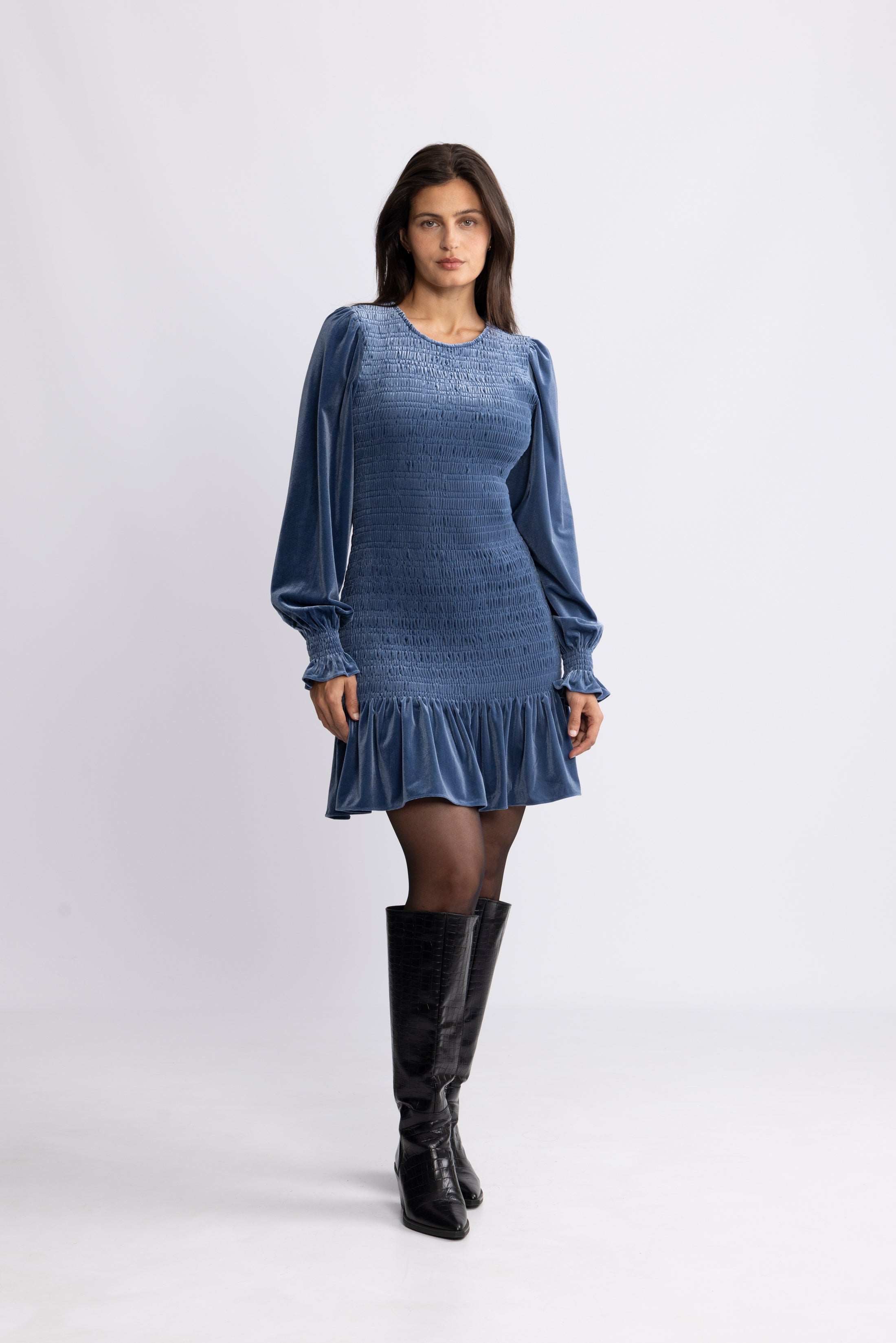 Rira Smock Velour Dress - Blue